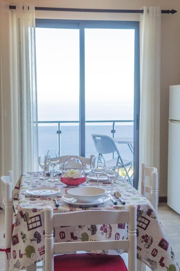 Appartamento “Venik House” Sea_Mountains_Relaxing_Barbecue Funchal  Esterno foto